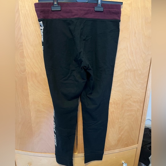 Women’s PINK leggings - Picture 2 of 3